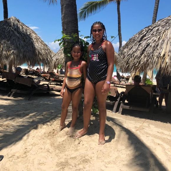 Meet your Posher, Erika - Picture 1 of 1